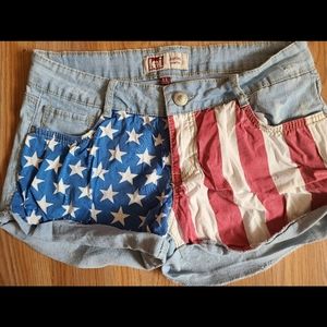 🌟 4/$20 LEI American Flag denim shorts - size 11